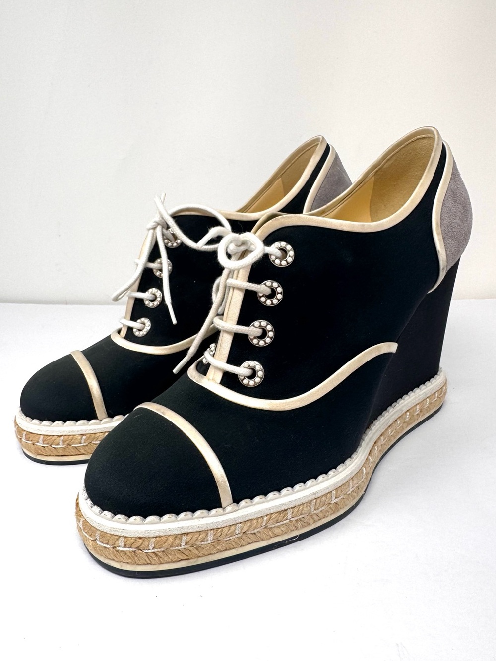 CHANEL 2016 Cruise Collection, wedge shoes made in Italy, size 40.5, NWOT